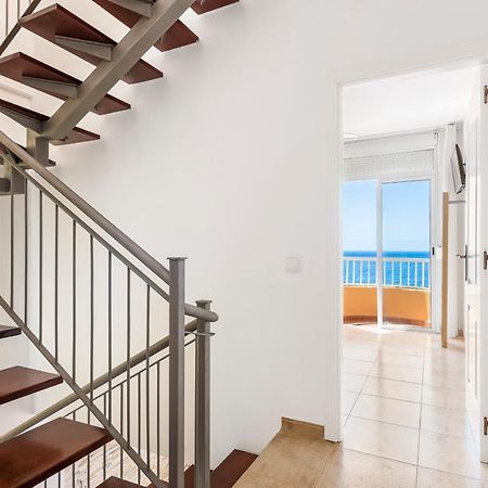 Radazul Beachfront Triplex With Swimming Pool & Parking מראה חיצוני תמונה