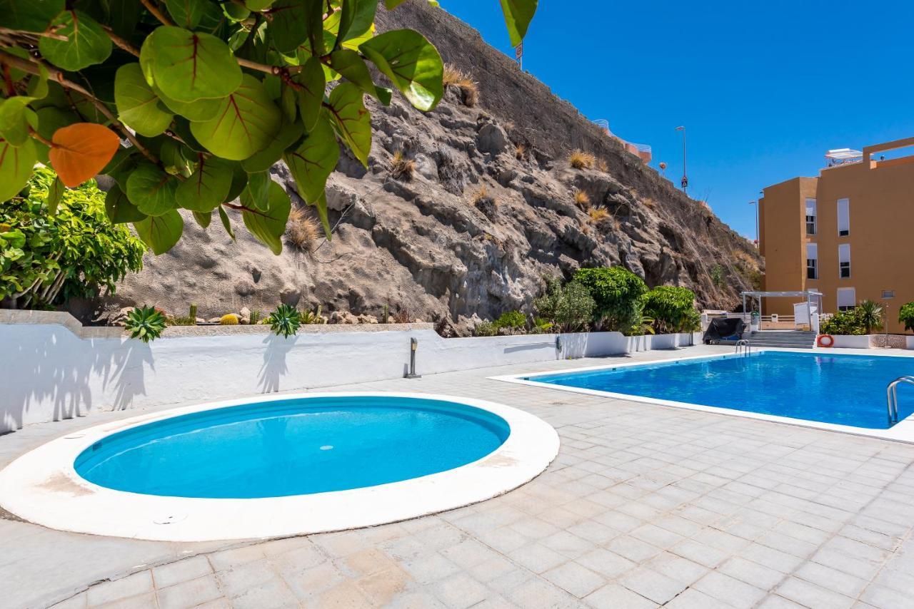 Radazul Beachfront Triplex With Swimming Pool & Parking מראה חיצוני תמונה