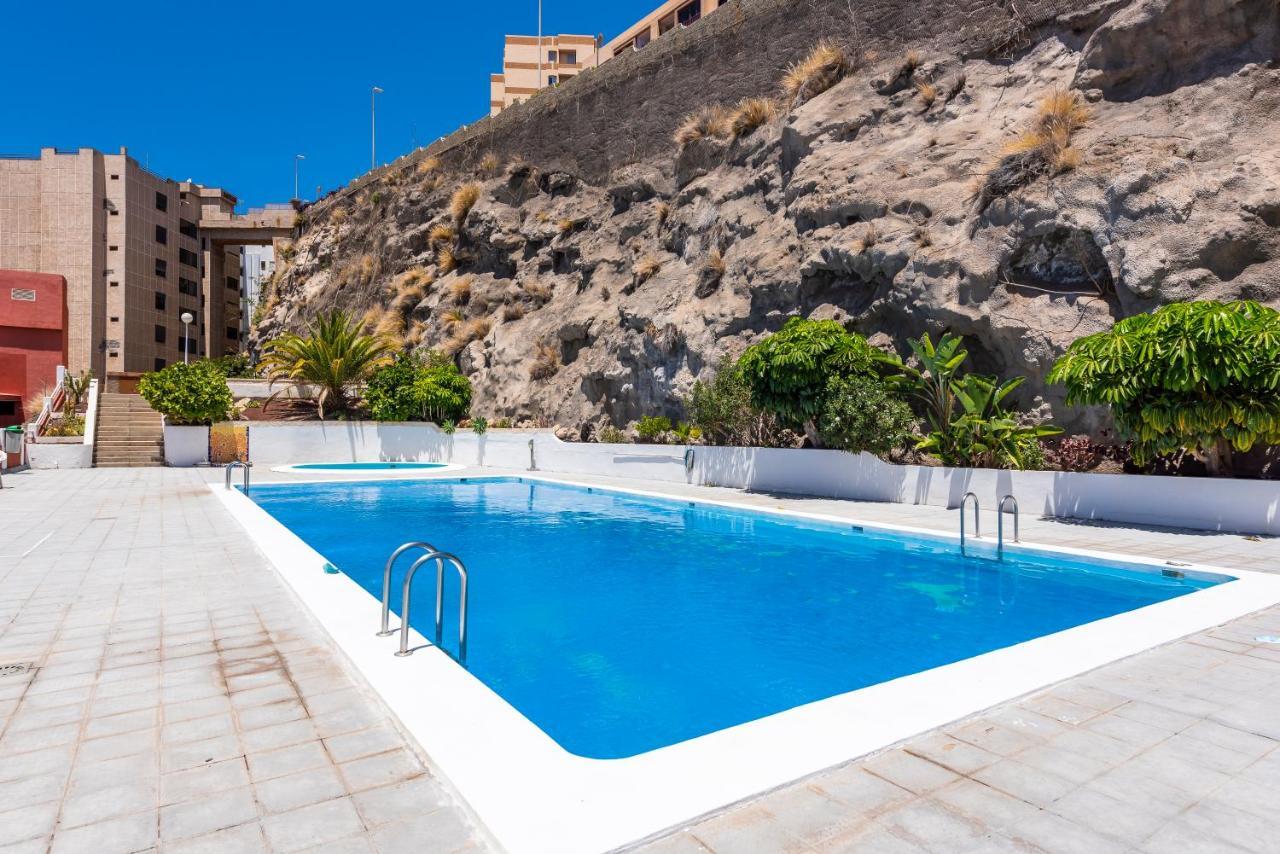 Radazul Beachfront Triplex With Swimming Pool & Parking מראה חיצוני תמונה
