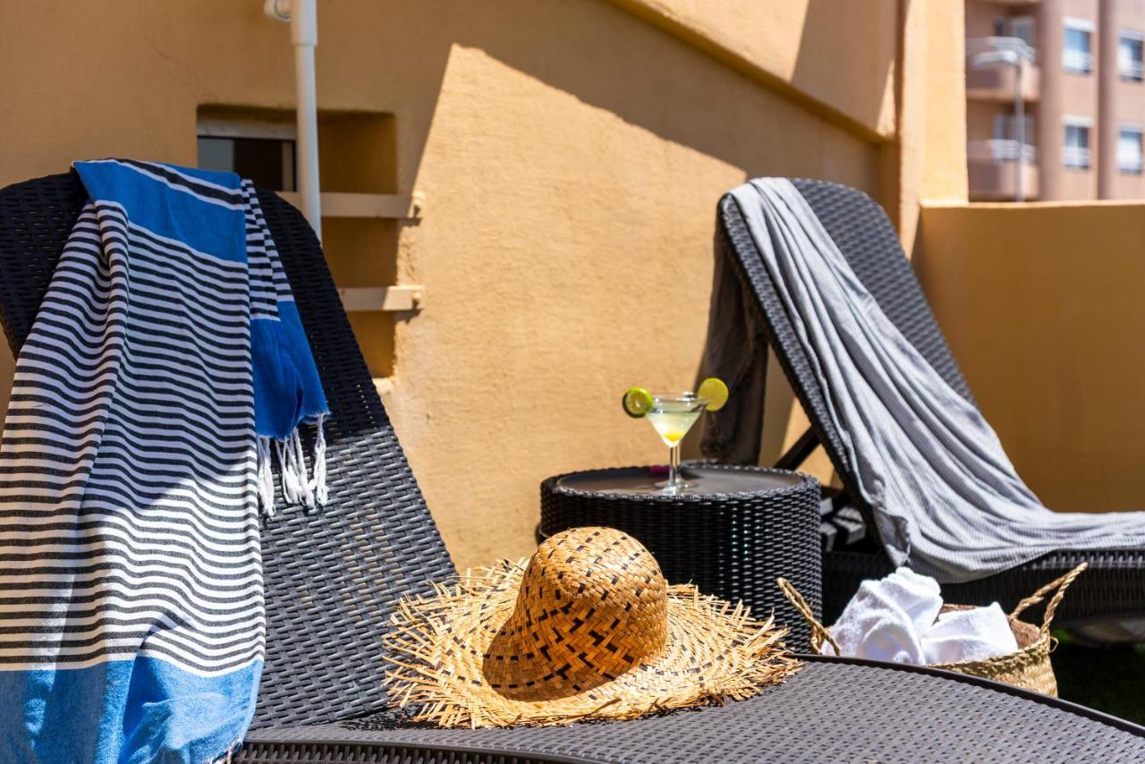 Radazul Beachfront Triplex With Swimming Pool & Parking מראה חיצוני תמונה