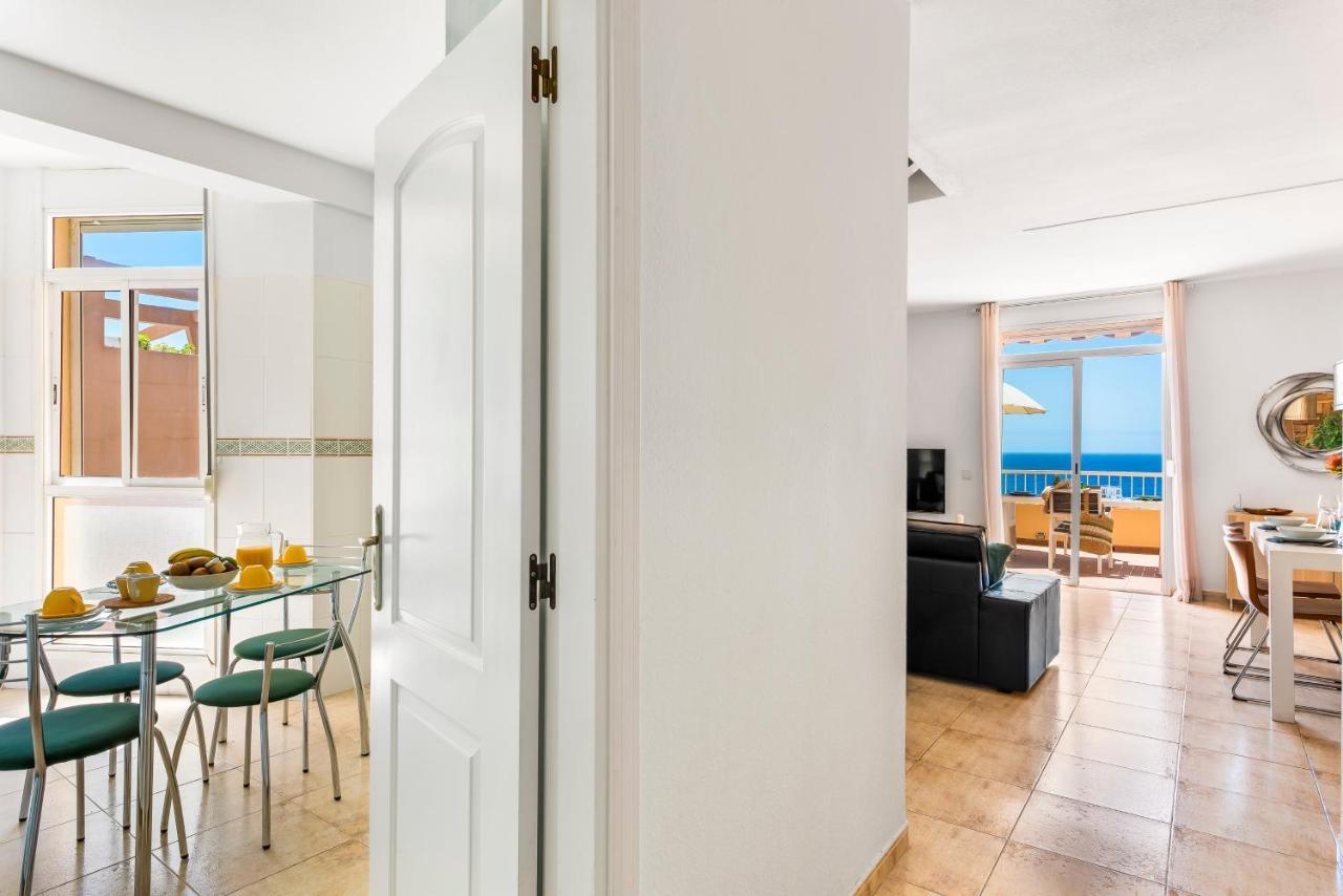 Radazul Beachfront Triplex With Swimming Pool & Parking מראה חיצוני תמונה