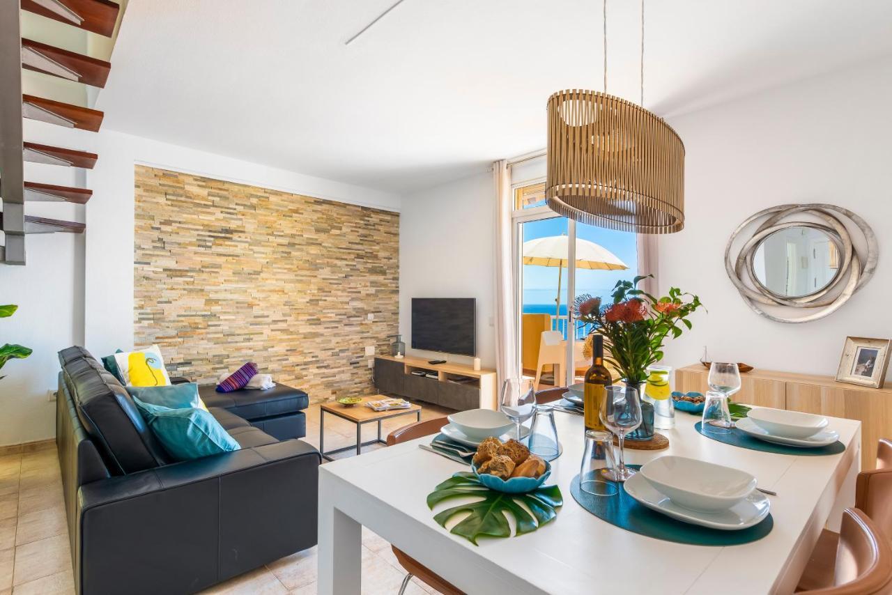 Radazul Beachfront Triplex With Swimming Pool & Parking מראה חיצוני תמונה
